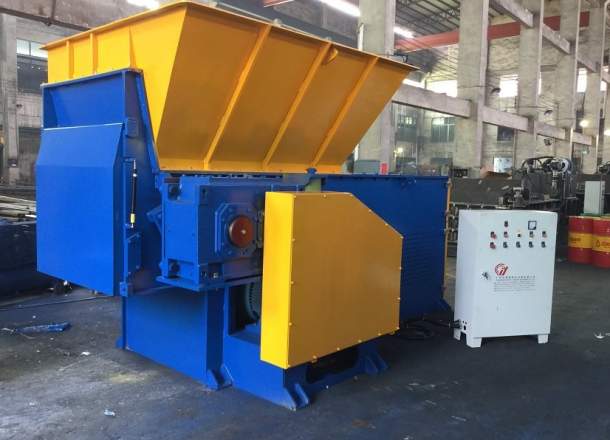 Промышленный измельчитель Cronver SH 1000