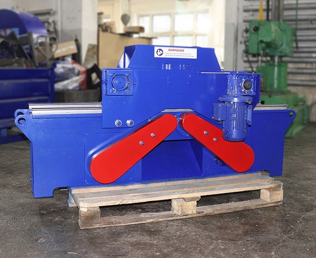 Измельчитель древесины Cronver ST 250