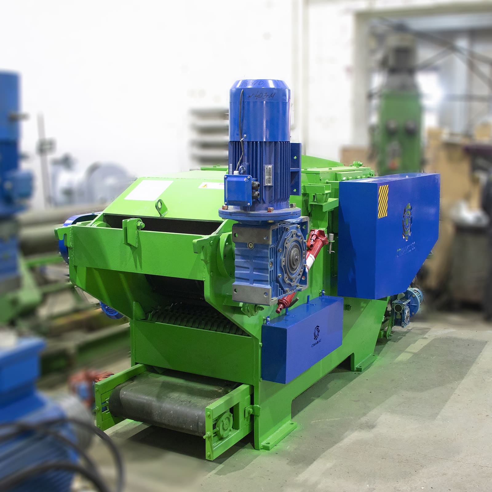Дробилка для дерева профессиональная Cronver BRM 75