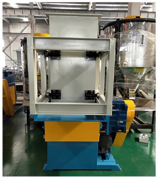 Измельчитель пластика Cronver SH 600