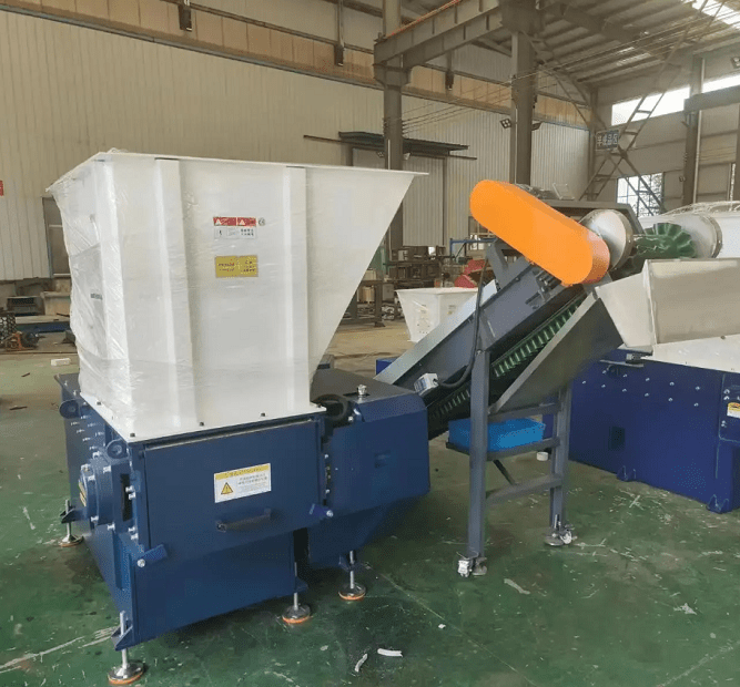 Измельчитель пластика Cronver SH 1600
