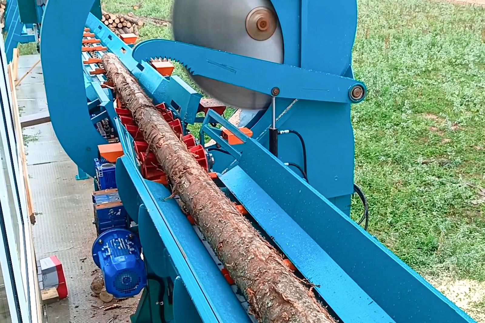 Линия раскряжевки бревна Cronver RB 1250
