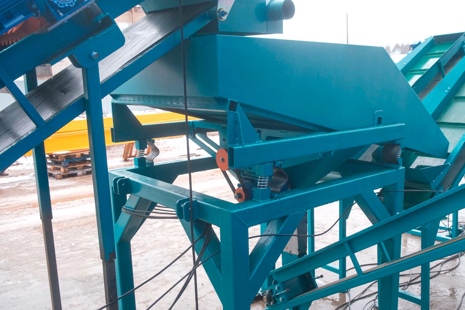 Линия сортировки и фасовки древесного угля Cronver SFU 2000