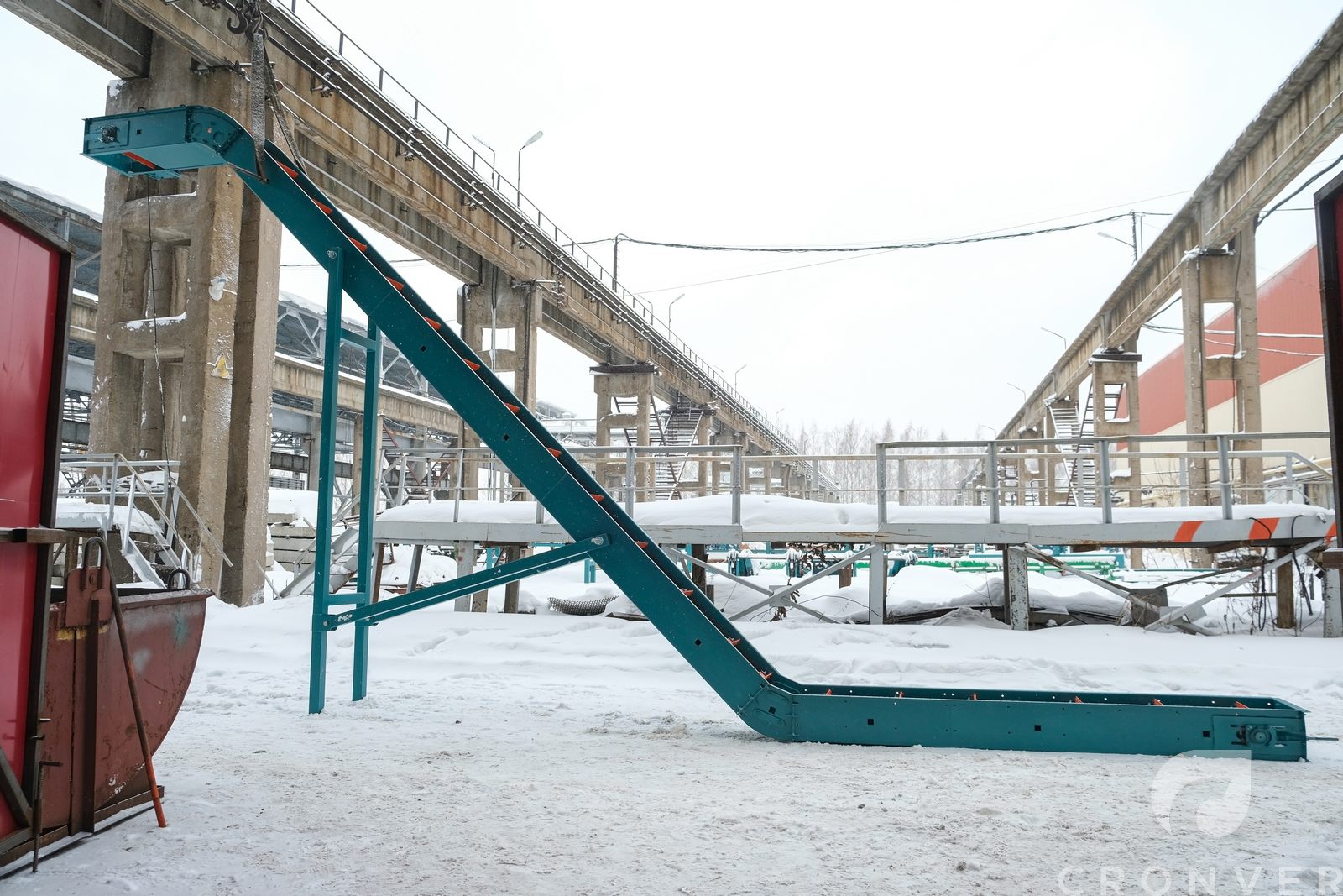 Погрузка Z-образный двух цепной скребковый транспортер г. Усть Кулом республика Коми