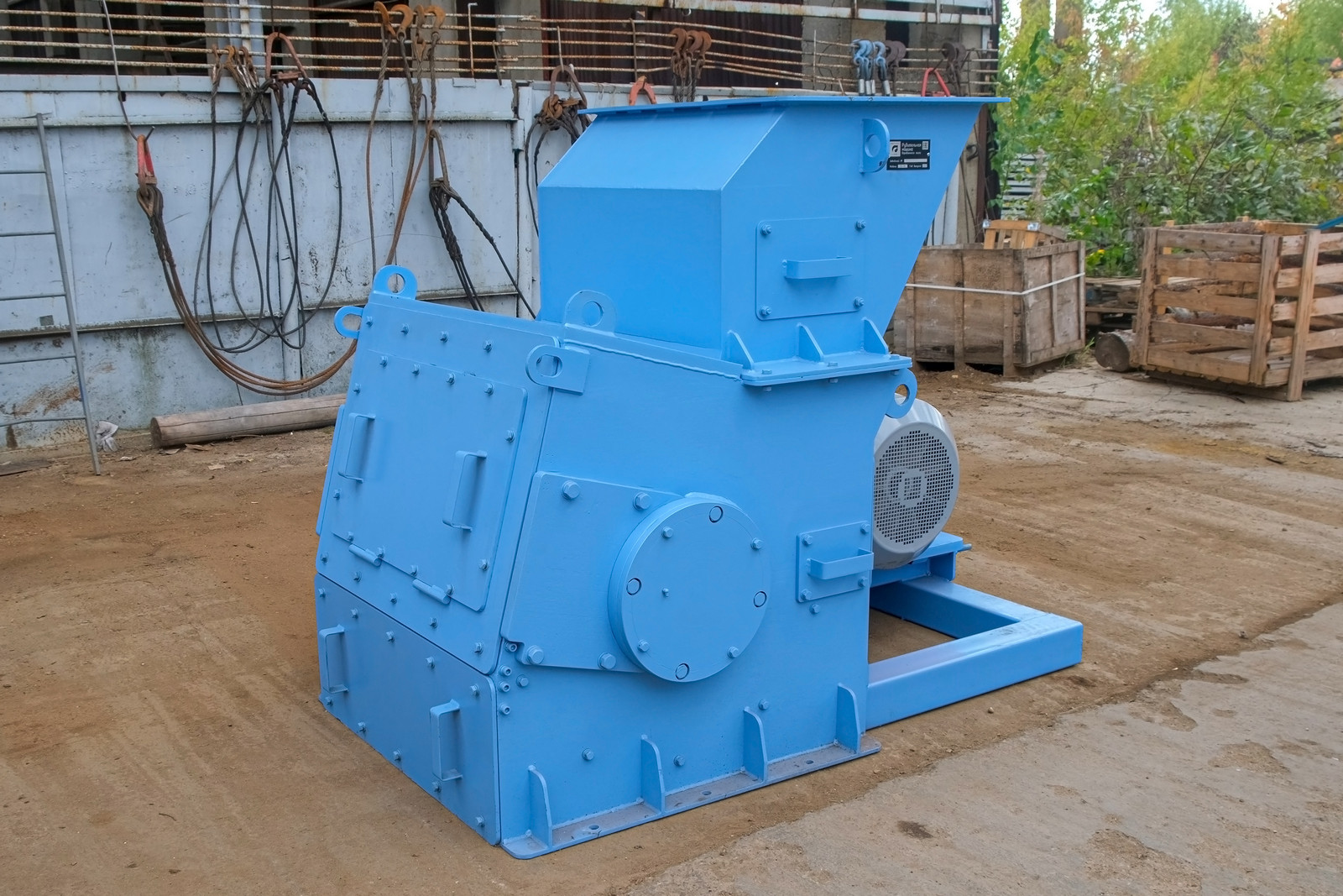 Измельчитель деревьев промышленный Cronver DG 90