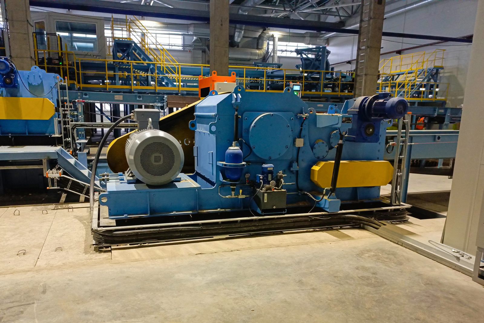 Измельчитель древесины Cronver MRB 250